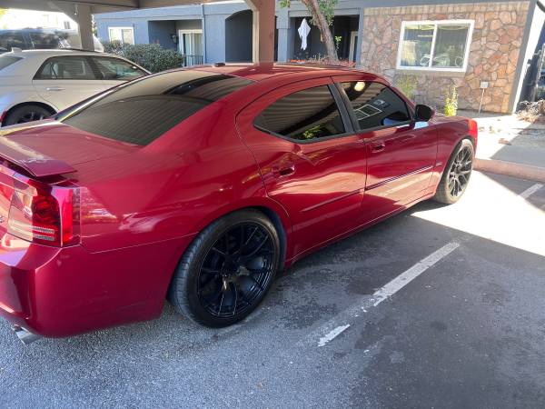2006 Dodge Charger RT 4dr Sedan Automatic — photo 1