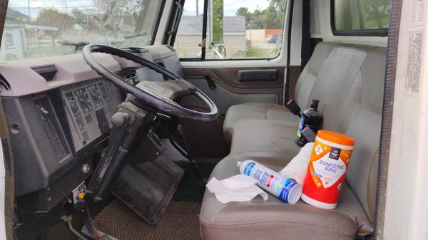 1997 Nissan Truck E 2dr S xtended Cab SB — photo 4