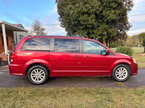2014 Dodge Grand Caravan SE — photo 1