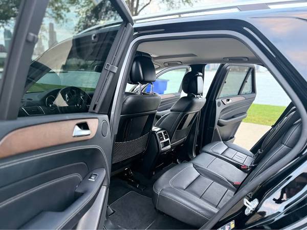2015 Mercedes-Benz M Class Base ML 350 4dr All-wheel Drive 4MATIC Automatic — photo 7
