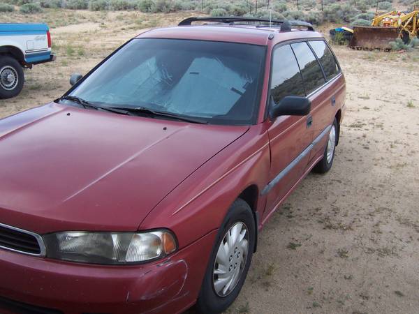 1996 Subaru Legacy L — photo 1