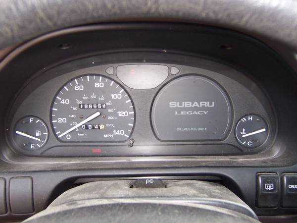 1996 Subaru Legacy L — photo 2