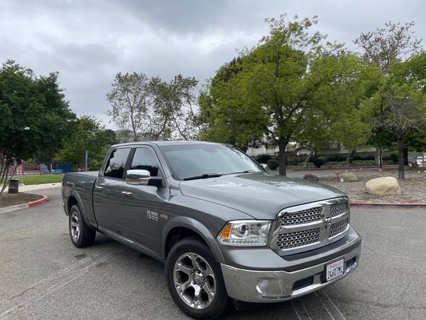 2013 RAM 1500 Laramie 4x4 Quad Cab 140 in. WB Automatic — photo 3