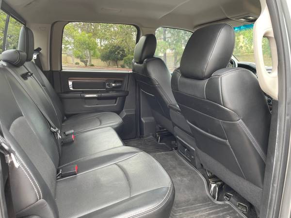 2013 RAM 1500 Laramie 4x4 Quad Cab 140 in. WB Automatic — photo 7