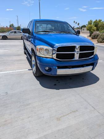 2007 Dodge RAM 1500 ST 4x4 Quad Cab 140.5 in. WB Manual — photo 3