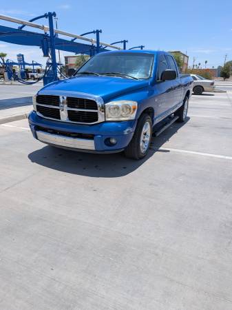 2007 Dodge RAM 1500 ST 4x4 Quad Cab 140.5 in. WB Manual — photo 4