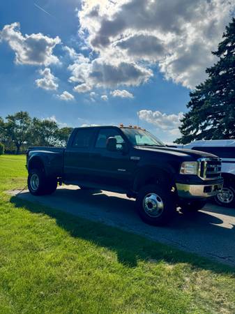 2007 Ford F 350 Lariat 4x4 SD Super Cab 6.75 ft. box 142 in. WB SRW Manual — photo 8