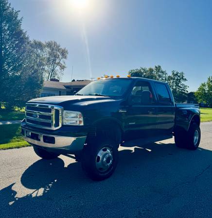2007 Ford F 350 Lariat 4x4 SD Super Cab 6.75 ft. box 142 in. WB SRW Manual — photo 4