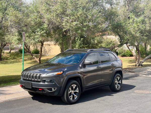 2014 Jeep Cherokee Trailhawk 4dr 4x4 Automatic — photo 1