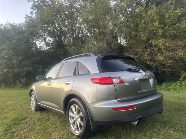 2005 Infiniti Fx35 Base 4dr 4x2 Automatic — photo 2