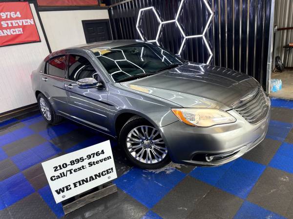 2012 Chrysler 200 S 4dr Sedan Automatic — photo 1