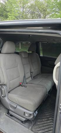 2016 Honda Odyssey EX Passenger Van Automatic — photo 9