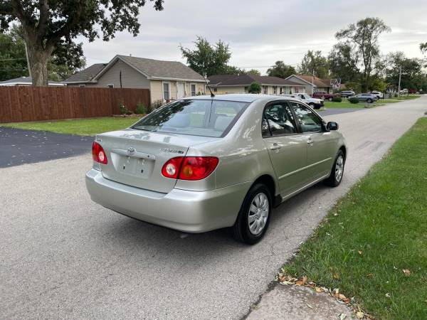 2003 Toyota Corolla LE — photo 2