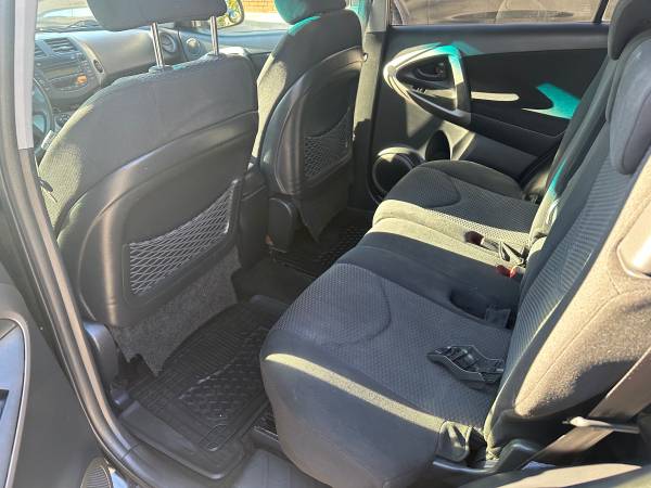 2007 Toyota Rav4 Base 4x4 Automatic — photo 8