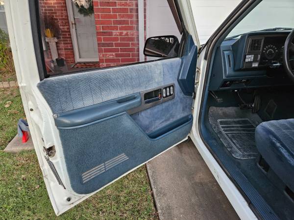 1990 GMC C1500 — photo 6