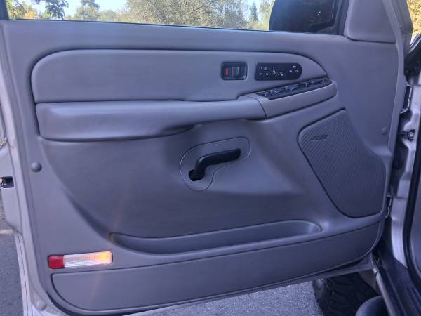 2006 Chevrolet Tahoe Z71 4x2 Automatic — photo 10
