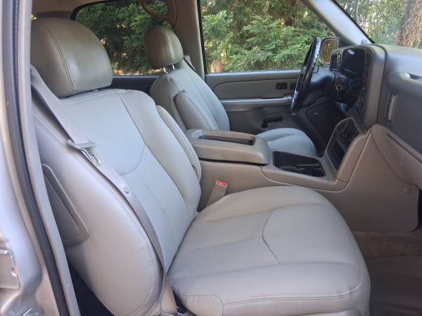 2006 Chevrolet Tahoe Z71 4x2 Automatic — photo 12