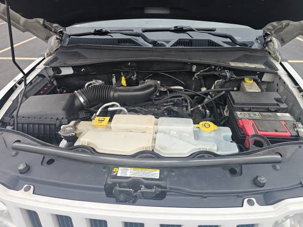 2012 Jeep Liberty Sport 4dr 4x2 Automatic — photo 9