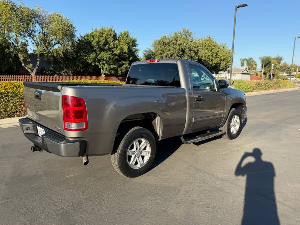 2013 GMC Sierra 1500 SLE 4x2 Regular Cab 8 ft. box 133 in. WB Automatic — photo 7