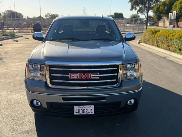 2013 GMC Sierra 1500 SLE 4x2 Regular Cab 8 ft. box 133 in. WB Automatic — photo 2