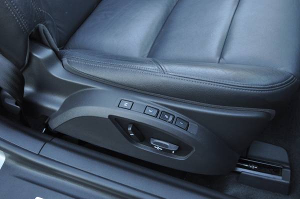 2010 Volvo C70 T5 — photo 12