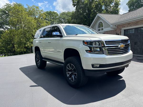 2015 Chevrolet Tahoe LTZ 4x2 Automatic — photo 3