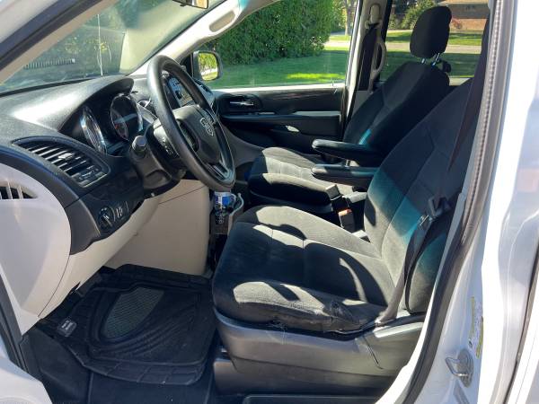 2017 Dodge Grand Caravan GT Front-wheel Drive Passenger Van Automatic — photo 9