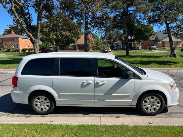 2017 Dodge Grand Caravan GT Front-wheel Drive Passenger Van Automatic — photo 4