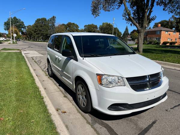 2017 Dodge Grand Caravan GT Front-wheel Drive Passenger Van Automatic — photo 3