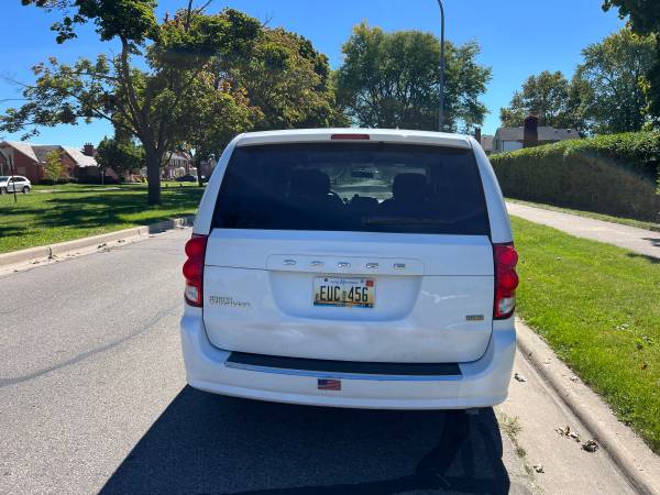 2017 Dodge Grand Caravan GT Front-wheel Drive Passenger Van Automatic — photo 6