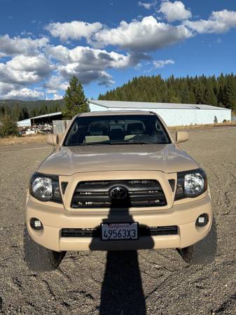 2005 Toyota Tacoma Base V6 — photo 8