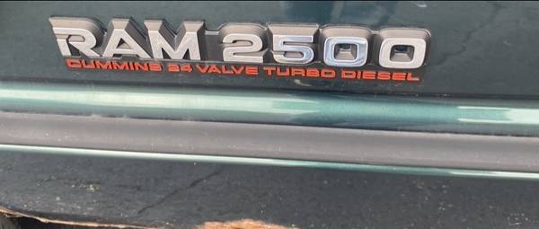 1998 Dodge RAM 2500 ST 4dr Extended Cab LB — photo 4