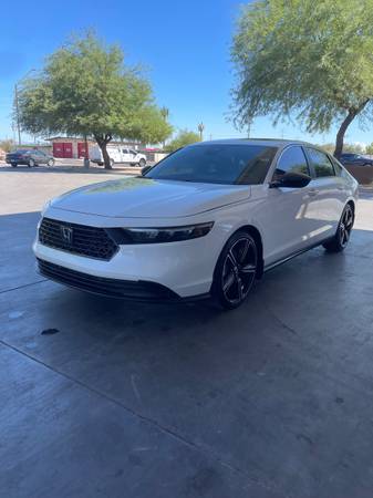 2025 Honda Accord Hybrid Sport-L Sedan Front Wheel Drive CVT — photo 3