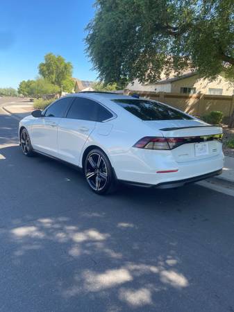 2025 Honda Accord Hybrid Sport-L Sedan Front Wheel Drive CVT — photo 8