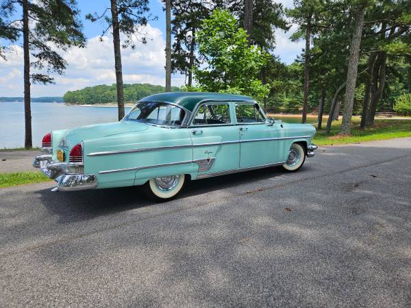 1954 Lincoln Capri — photo 2