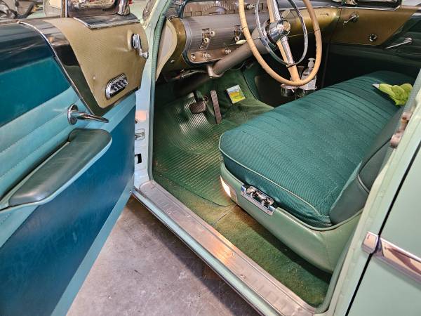 1954 Lincoln Capri — photo 3
