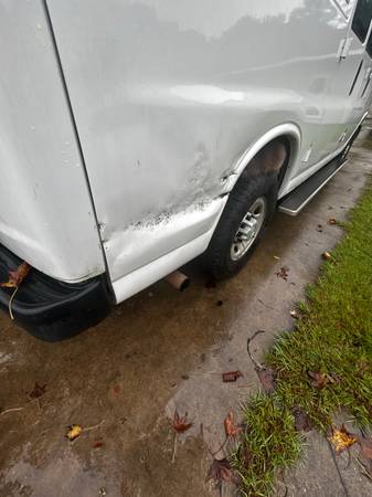 2019 Chevrolet Express 3500 LS Rear-wheel Drive Passenger Van Automatic — photo 6