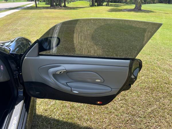 2002 Porsche 911 Carrera 4S — photo 11