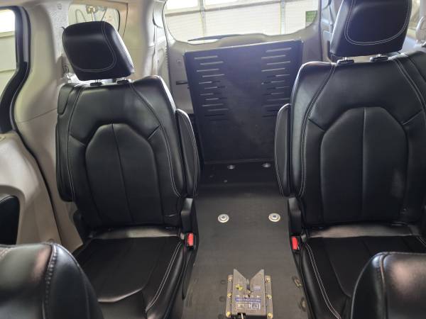2024 Chrysler Pa — photo 11