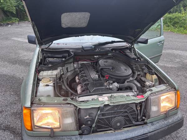 1989 Mercedes-Benz 300te — photo 7