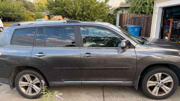 2011 Toyota Highlander Hybrid Limited V6 — photo 5