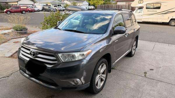 2011 Toyota Highlander Hybrid Limited V6 — photo 3