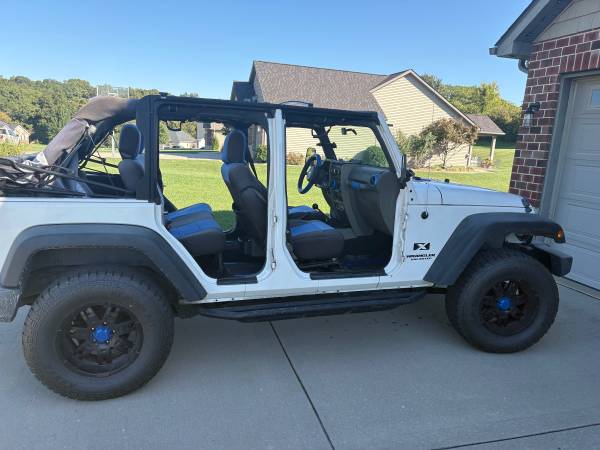 2007 Jeep Wrangler Unlimited X — photo 7