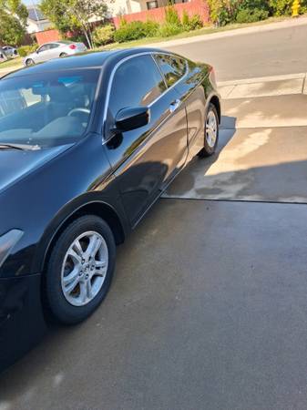 2011 Honda Accord 3.5 EX-L 2dr Coupe Automatic — photo 2