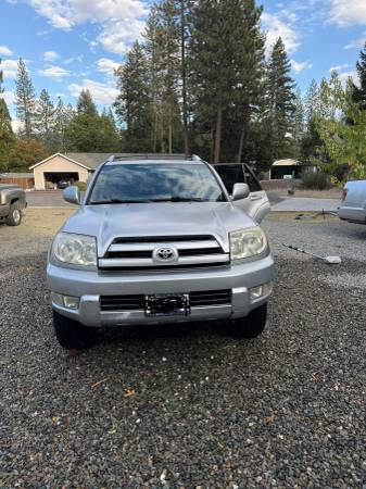 2004 Toyota 4runner SR5 V8 4x2 Automatic — photo 3