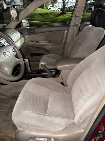 2003 Toyota Camry LE 4dr Sedan Automatic — photo 5