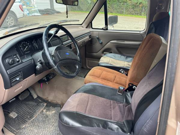 1992 Ford F 250 Base 2dr Standard Cab LB — photo 3