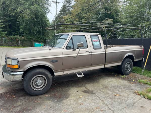 1992 Ford F 250 Base 2dr Standard Cab LB — photo 2