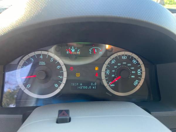 2011 Ford Escape XLT 4dr Front-wheel Drive Automatic — photo 10