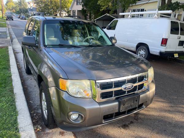 2011 Ford Escape XLT 4dr Front-wheel Drive Automatic — photo 8